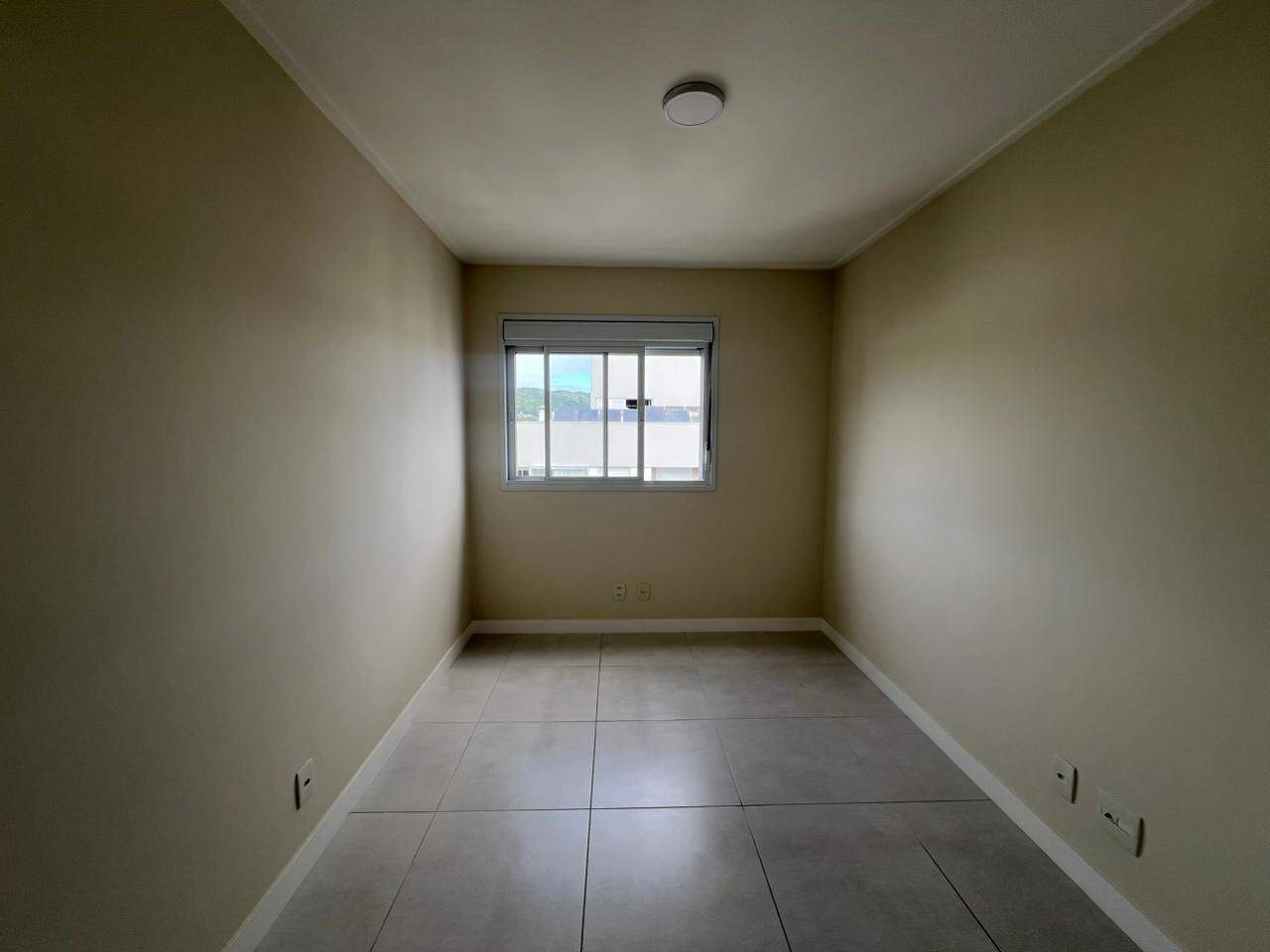 Apartamento para aluguel no Itacorubi: 