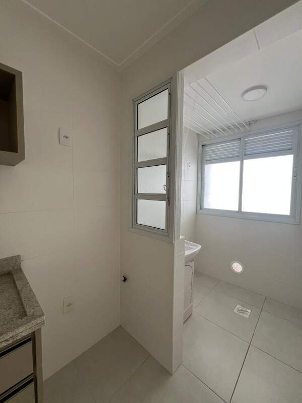 Apartamento para aluguel no Itacorubi: 