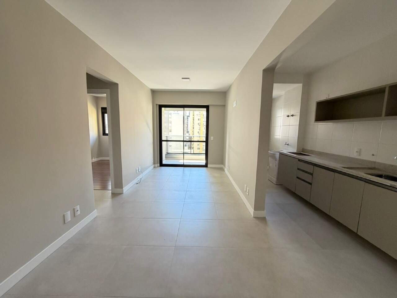 Apartamento para aluguel no Centro: 