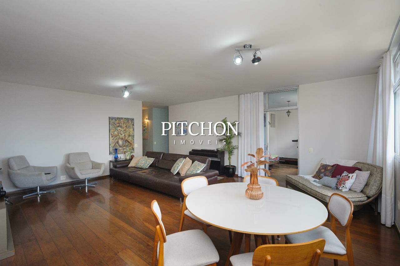 Apartamento de 314 m² em Belo Horizonte - Serra - 4 quartos - 2 suítes, Vista para Serra do Curral e Cidade