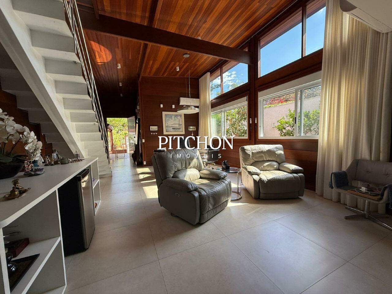 Casa residencial à venda, 3 quartos, 1 suíte, 4 vagas, Belvedere - Belo Horizonte/MG