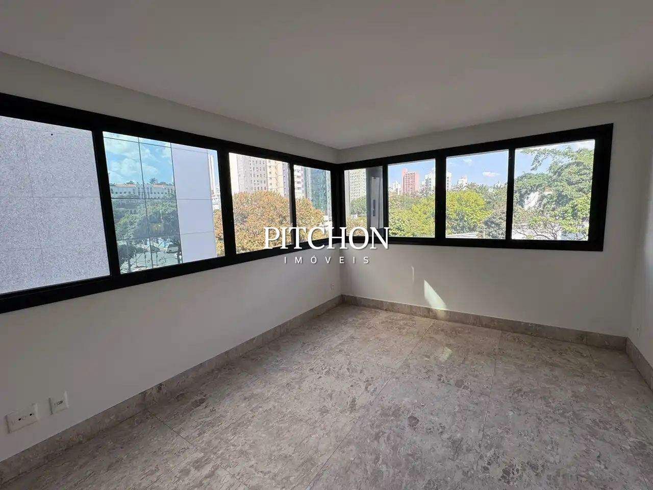 Apartamento 4 suítes, 4 vagas - 205m no Lourdes - Belo Horizonte