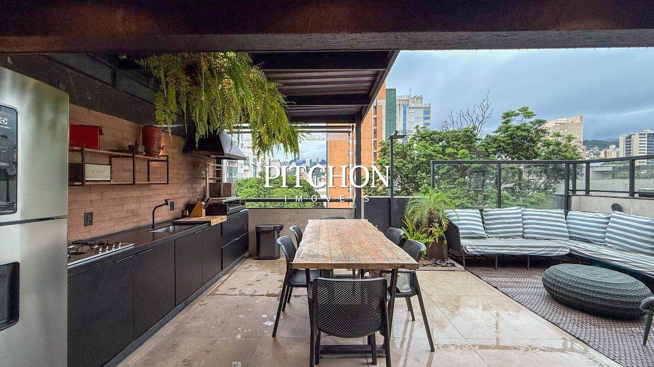 Cobertura à venda com 124 m² no bairro São Pedro