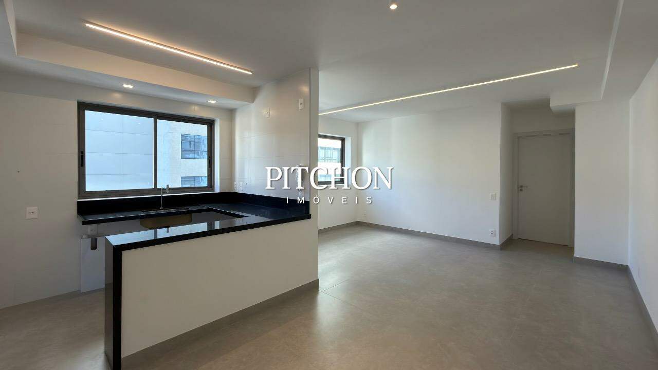 Apartamento com 2 suítes, duas vagas de garagem e lazer completo na Savassi