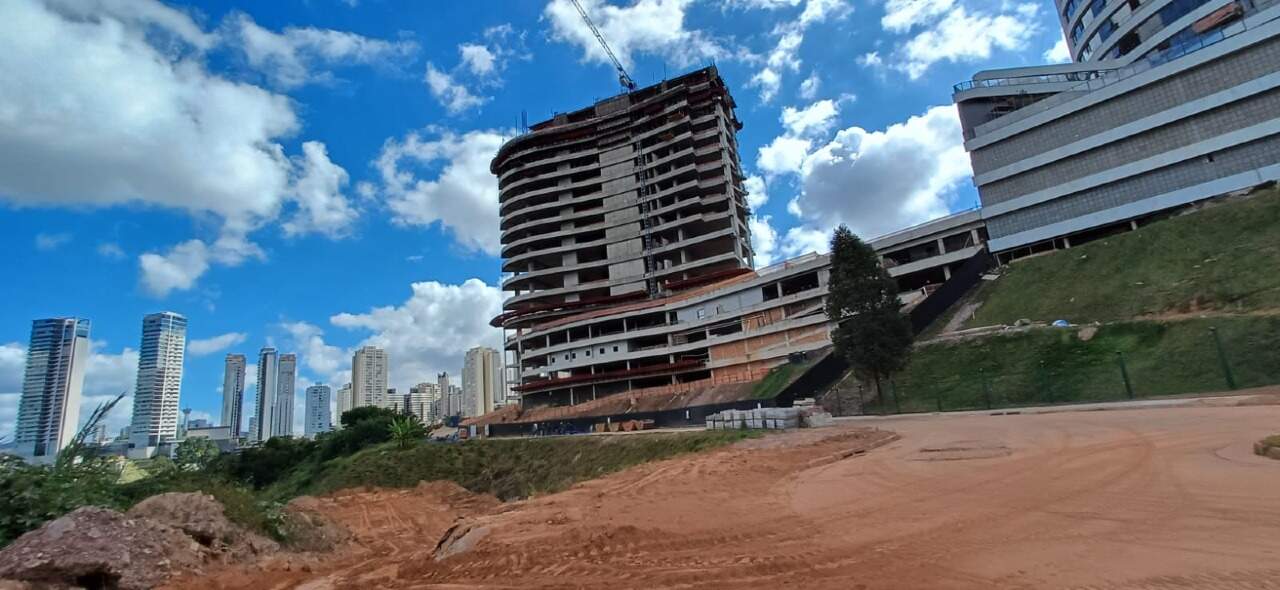 Lote à venda no Jardim da Torre: 