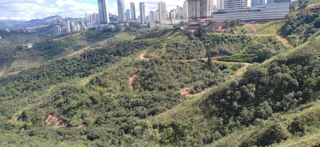 Lote à venda no Jardim da Torre: 