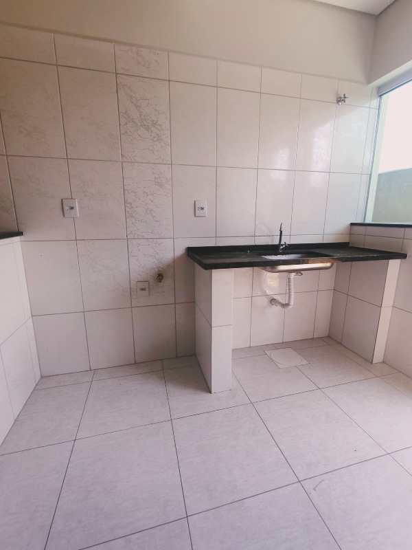 Kitnet para aluguel MARIA PAULA 1.000,00 : 