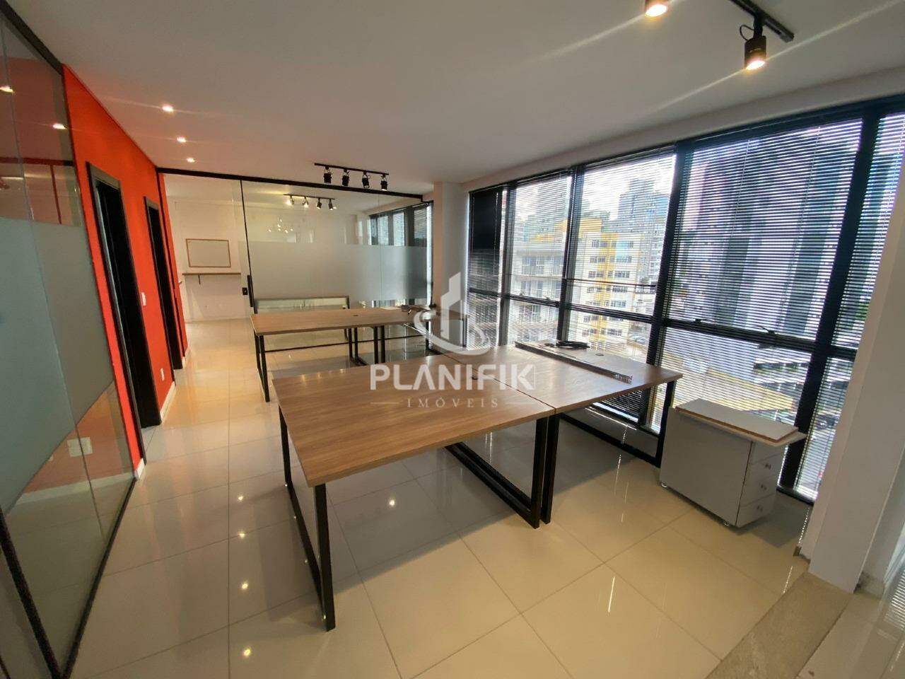 Sala Comercial de 120m² no bairro Centro, em Brusque | Eu Corretor