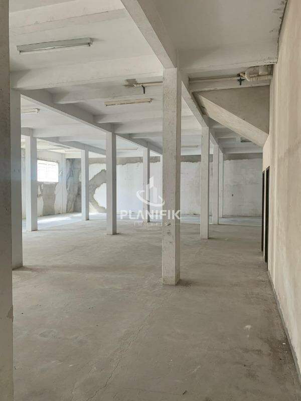 Sala Comercial de 280m² no bairro Centro I, em Brusque | Eu Corretor