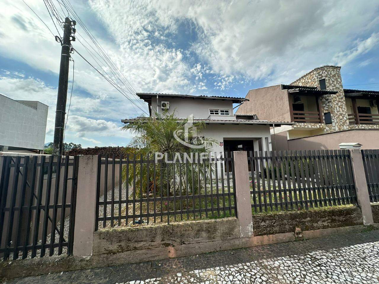 Casa de 6 quartos, 282m² no bairro Santa Terezinha, em Brusque | Eu Corretor