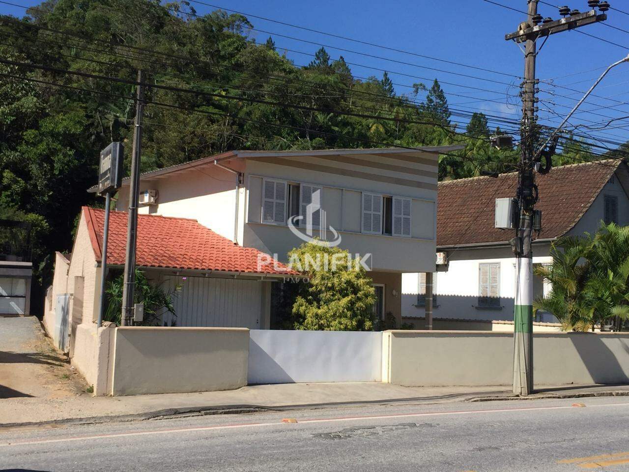 Casa de 4 quartos, 218m² no bairro Primeiro de Maio, em Brusque | Eu Corretor