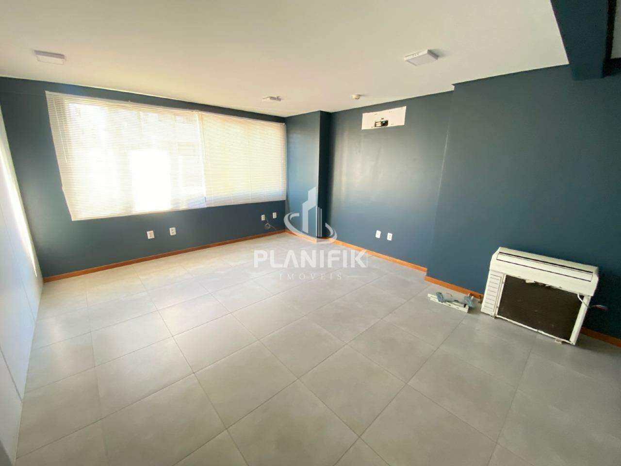Sala Comercial de 56m² no bairro Centro I, em Brusque | Eu Corretor