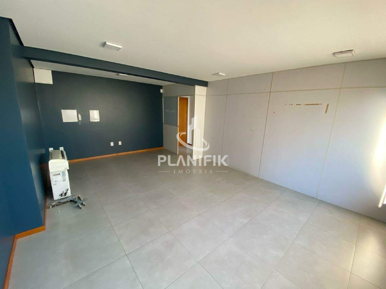 Sala Comercial de 56m² no bairro Centro I, em Brusque | Eu Corretor