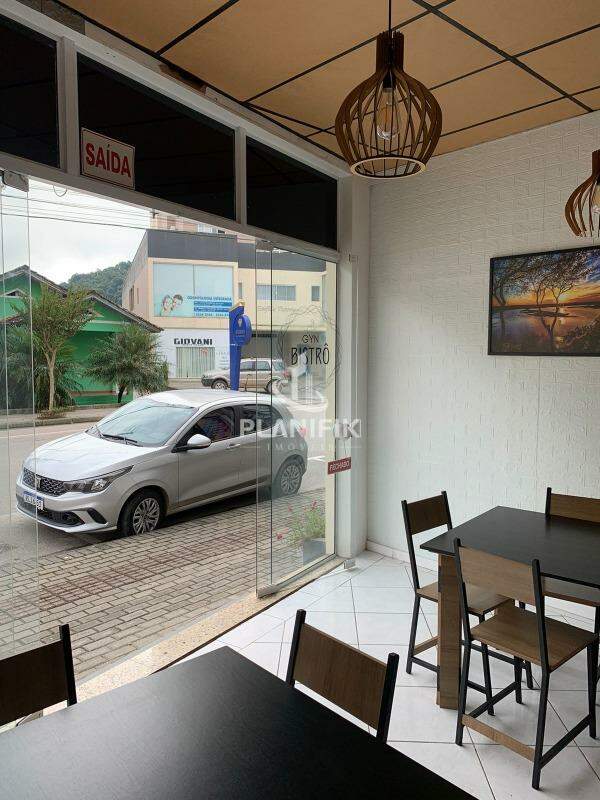 Sala Comercial de 45m² no bairro Centro, em Guabiruba | Eu Corretor