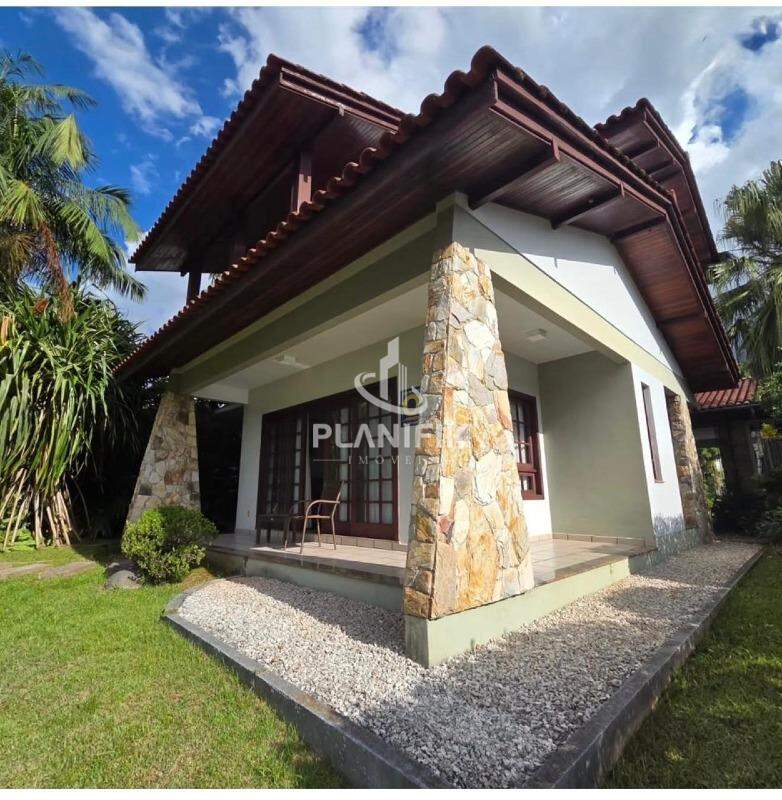 Casa de 4 quartos, 280m² no bairro Guarani, em Brusque | Eu Corretor
