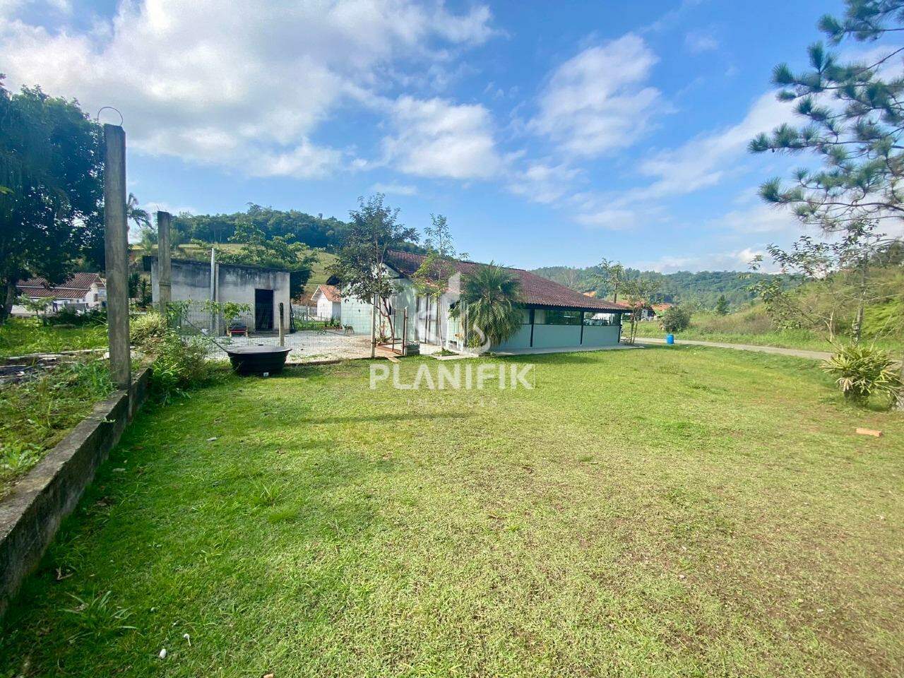 Lote/Terreno de 2 quartos, 910m² no bairro São Pedro, em Guabiruba | Eu Corretor