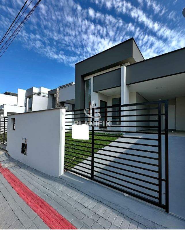 Casa de 3 quartos, 107m² no bairro Guabiruba, em Guabiruba | Eu Corretor