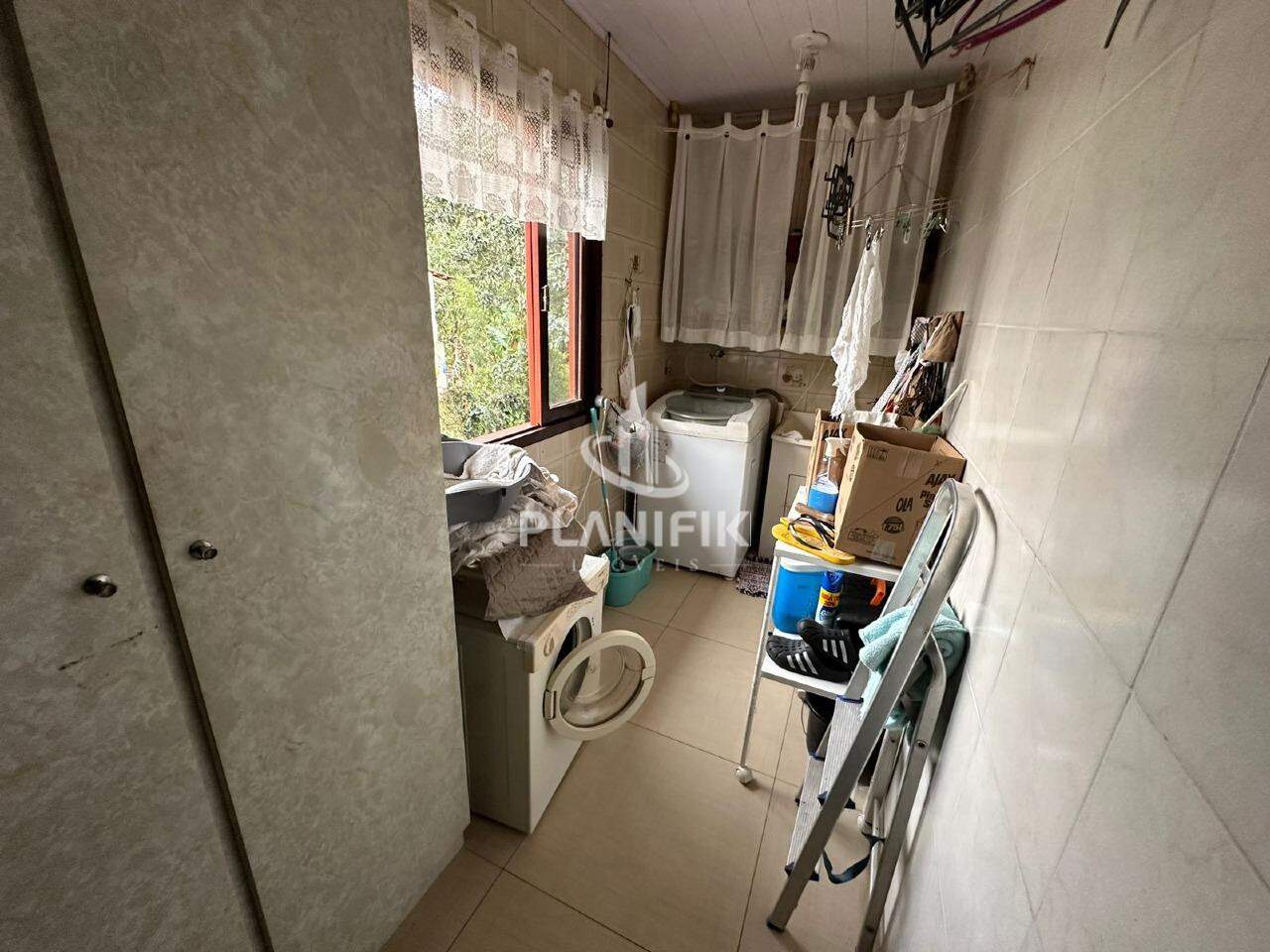 Casa de 3 quartos, 280m² no bairro Centro, em Brusque | Eu Corretor