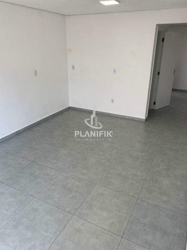 Sala Comercial de 33m² no bairro São Luiz, em Brusque | Eu Corretor
