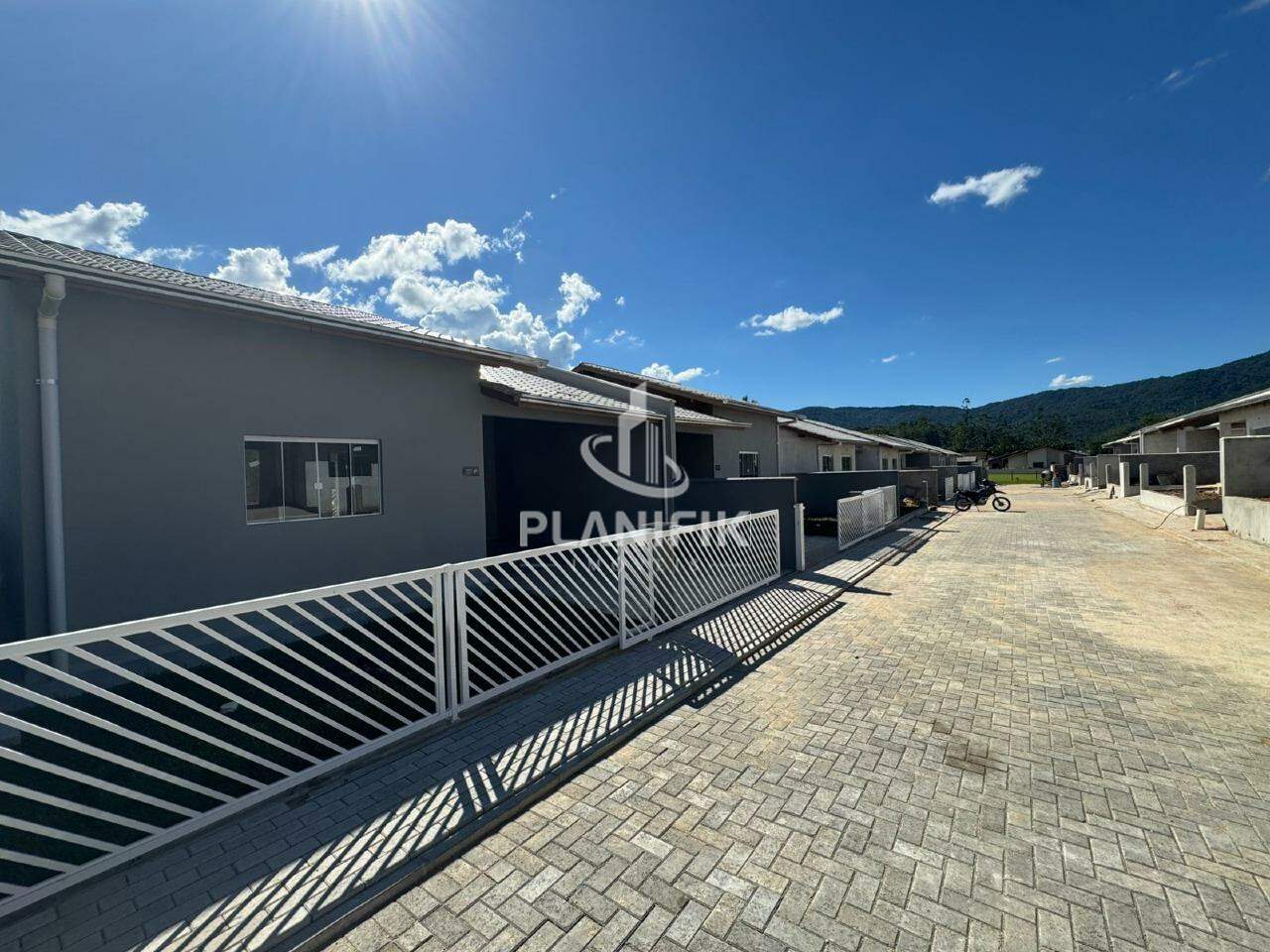 Casa de 2 quartos, 70m² no bairro São Pedro, em Guabiruba | Eu Corretor