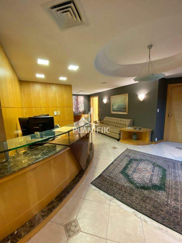 Sala Comercial de 300m² no bairro Centro I, em Brusque | Eu Corretor
