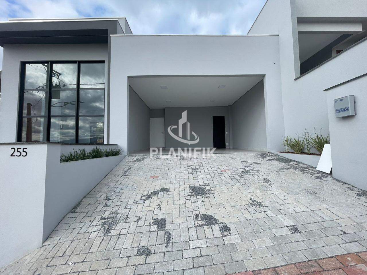 Casa de 3 quartos, 160m² no bairro Guabiruba Sul, em Guabiruba | Eu Corretor