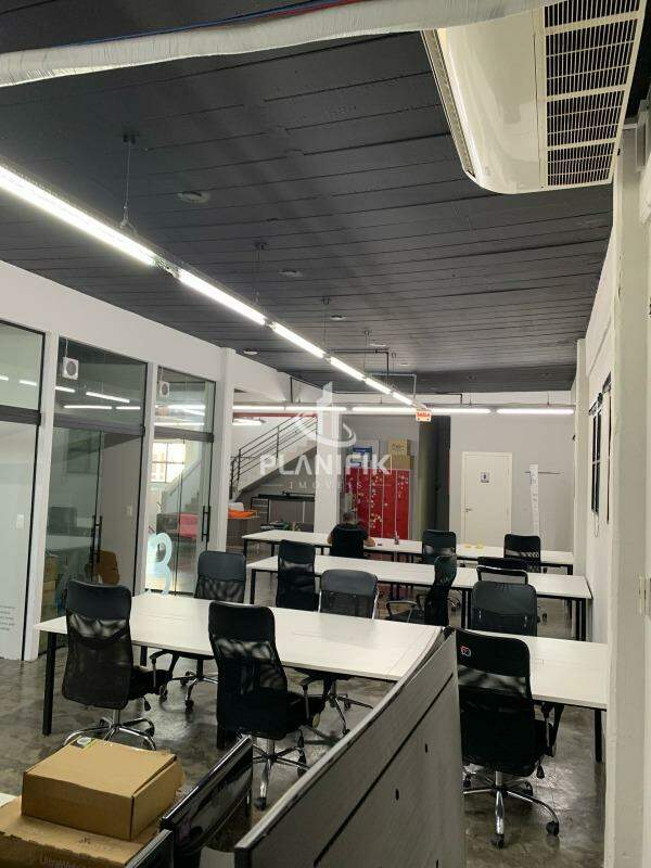 Sala Comercial de 394m² no bairro Centro II, em Brusque | Eu Corretor