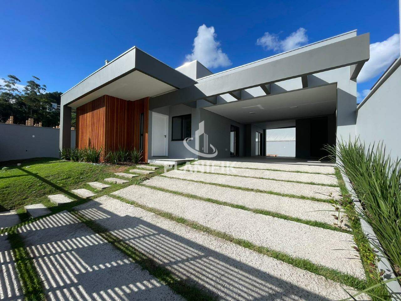 Casa de 3 quartos, 152m² no bairro Guabiruba Sul, em Guabiruba | Eu Corretor