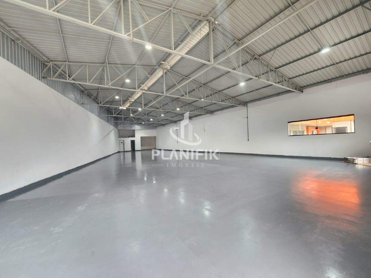 Galpão / Depósito / Armazém de 335m² no bairro Santa Terezinha, em Brusque | Eu Corretor