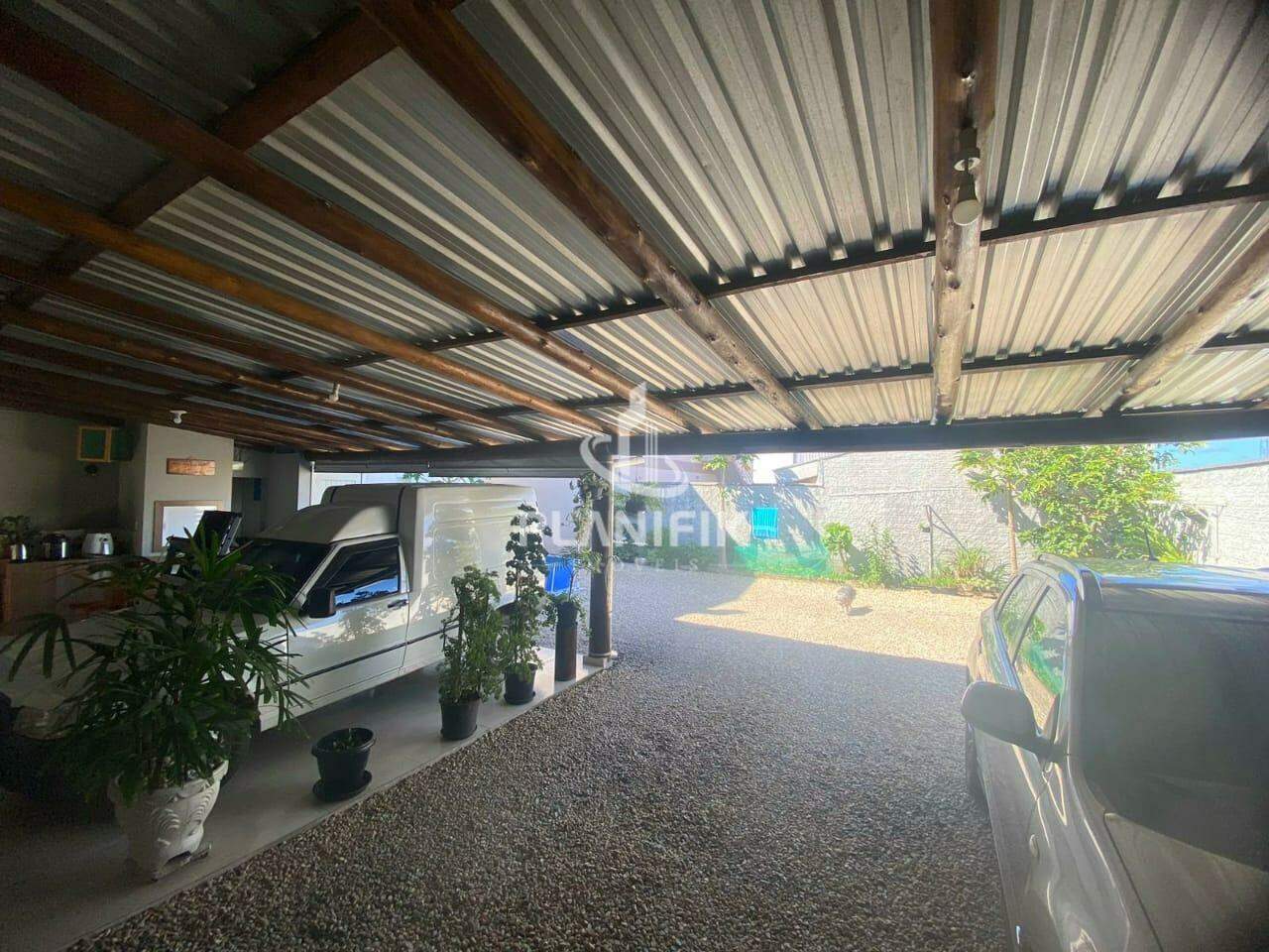 Casa de 4 quartos, 420m² no bairro Dom Joaquim, em Brusque | Eu Corretor