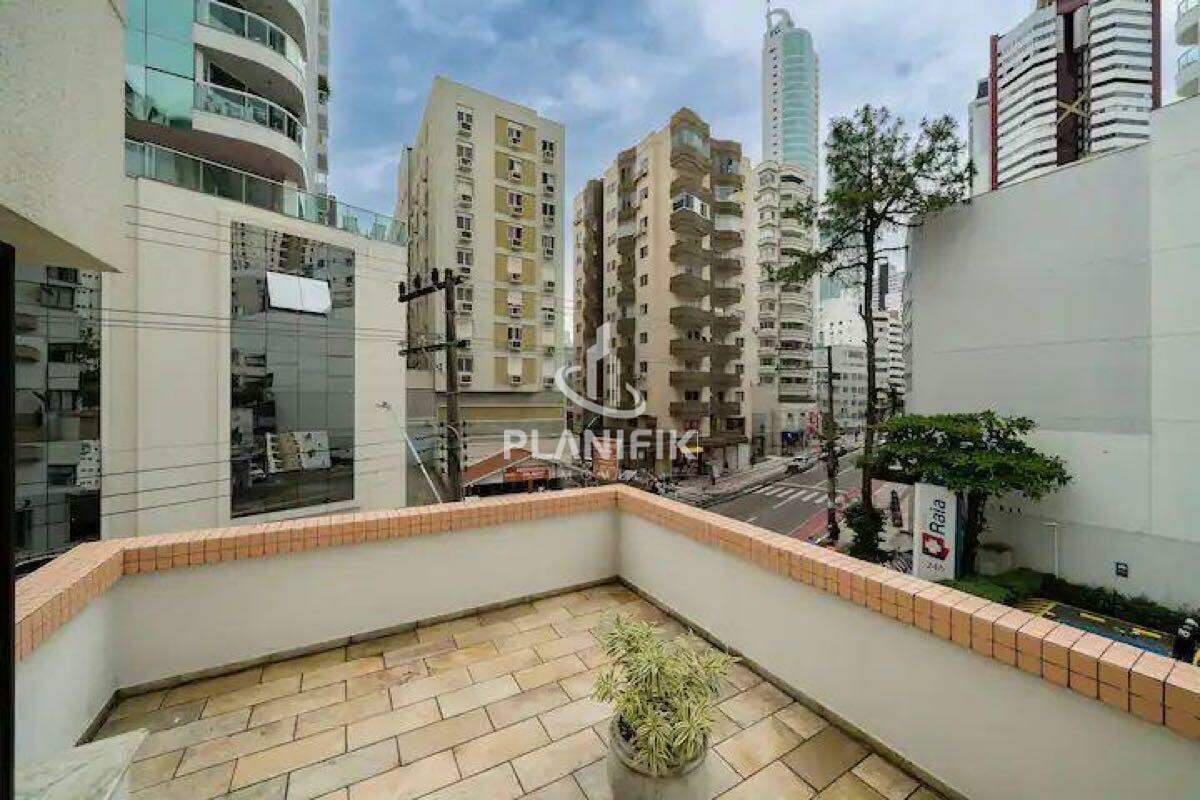 Apartamento de 3 quartos, 140m² no bairro Centro, em Balneário Camboriú | Eu Corretor