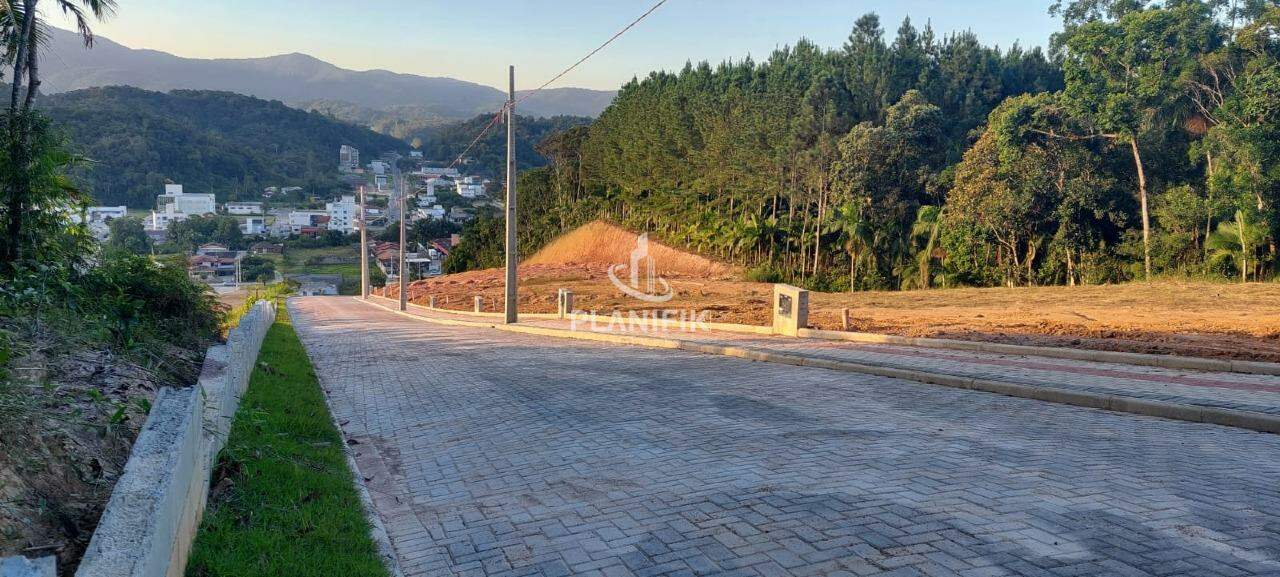 Lote/Terreno de 419m² no bairro Centro, em Guabiruba | Eu Corretor