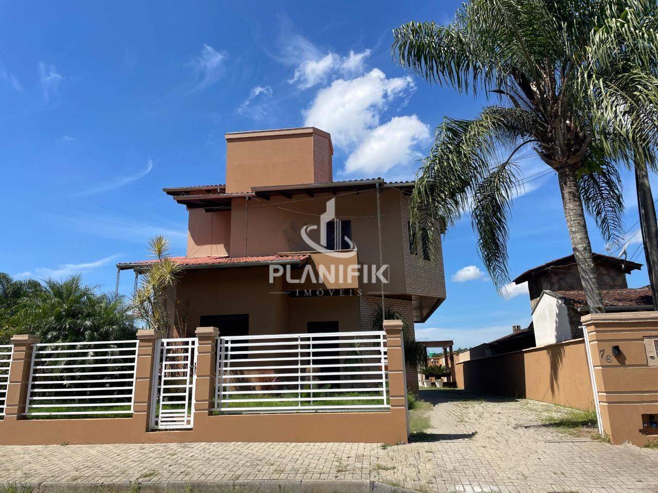 Casa de 3 quartos, 220m² no bairro Jardim Maluche, em Brusque | Eu Corretor