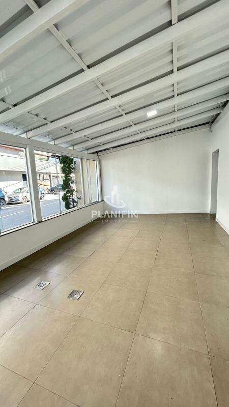 Sala Comercial de 190m² no bairro Centro I, em Brusque | Eu Corretor