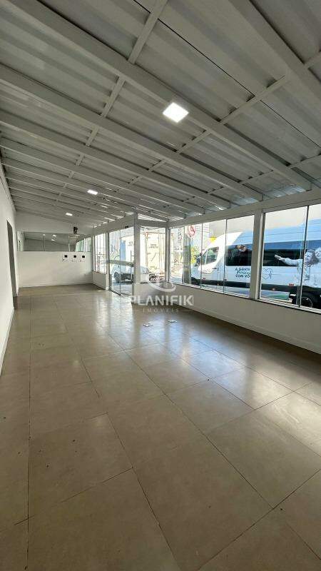Sala Comercial de 190m² no bairro Centro I, em Brusque | Eu Corretor