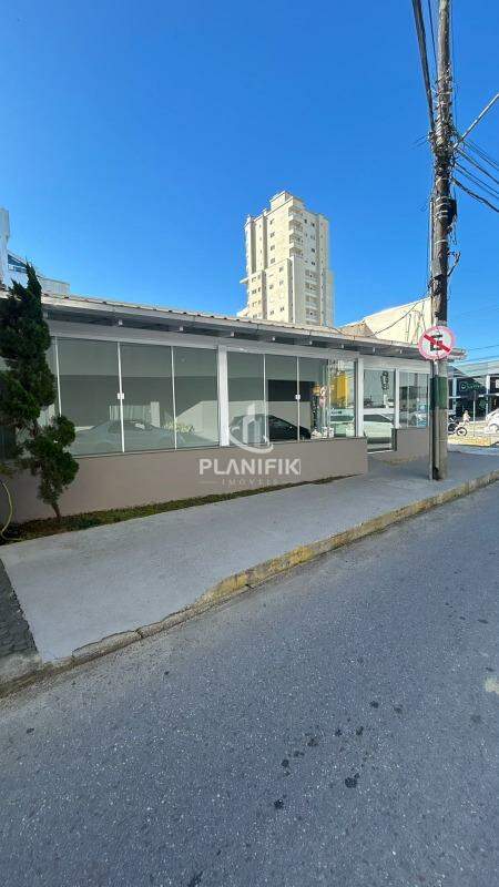 Sala Comercial de 190m² no bairro Centro I, em Brusque | Eu Corretor