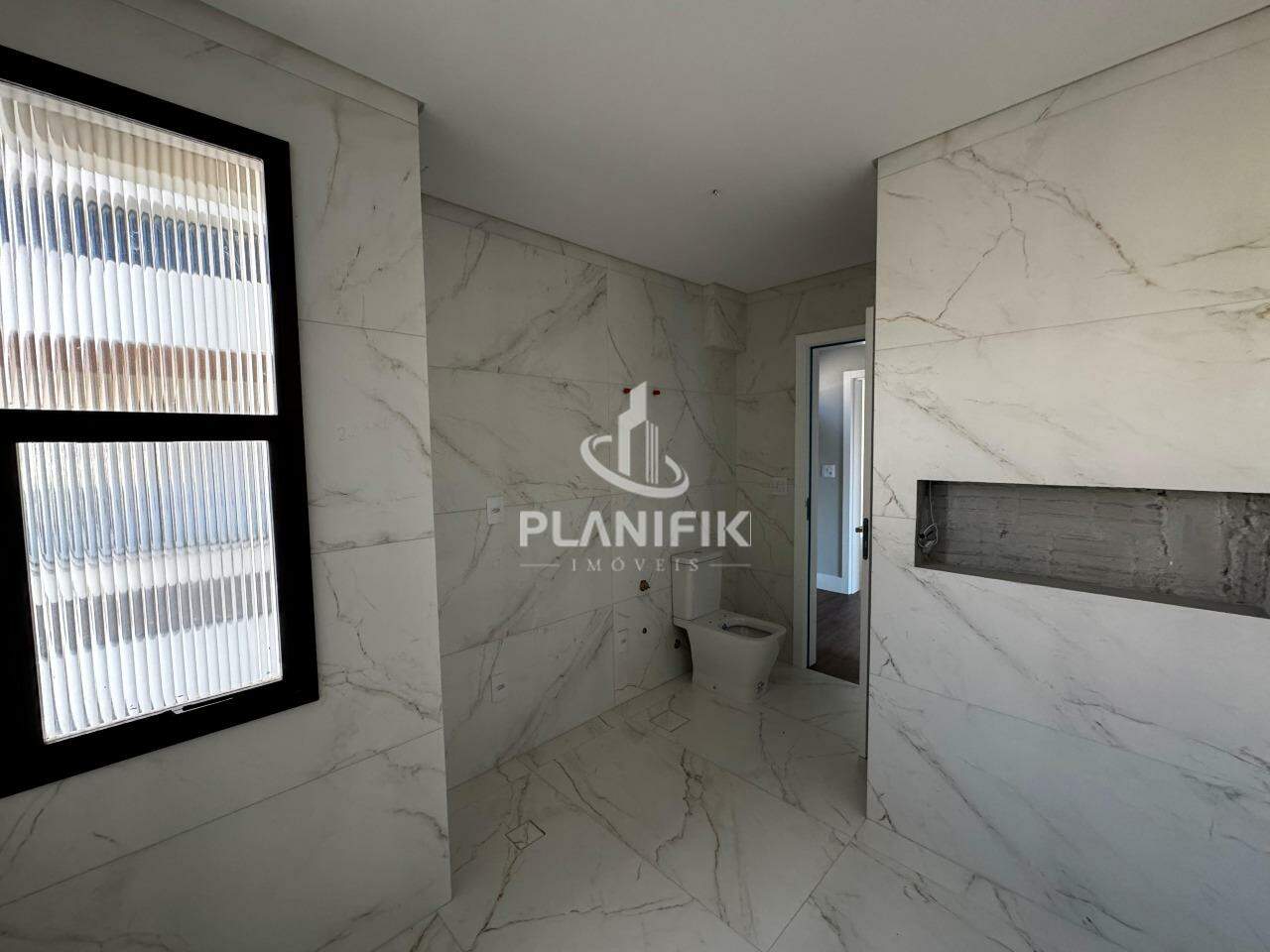 BANHEIRO SUITE MASTER