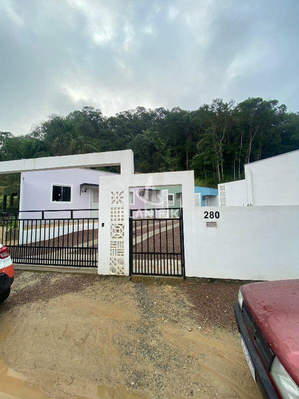 Casa de 2 quartos, 70m² no bairro Guabiruba, em Guabiruba | Eu Corretor