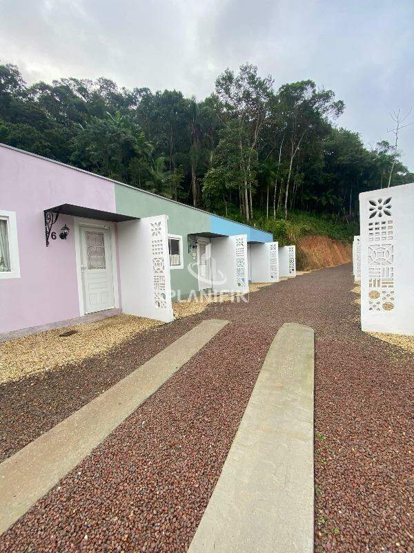 Casa de 2 quartos, 70m² no bairro Guabiruba, em Guabiruba | Eu Corretor