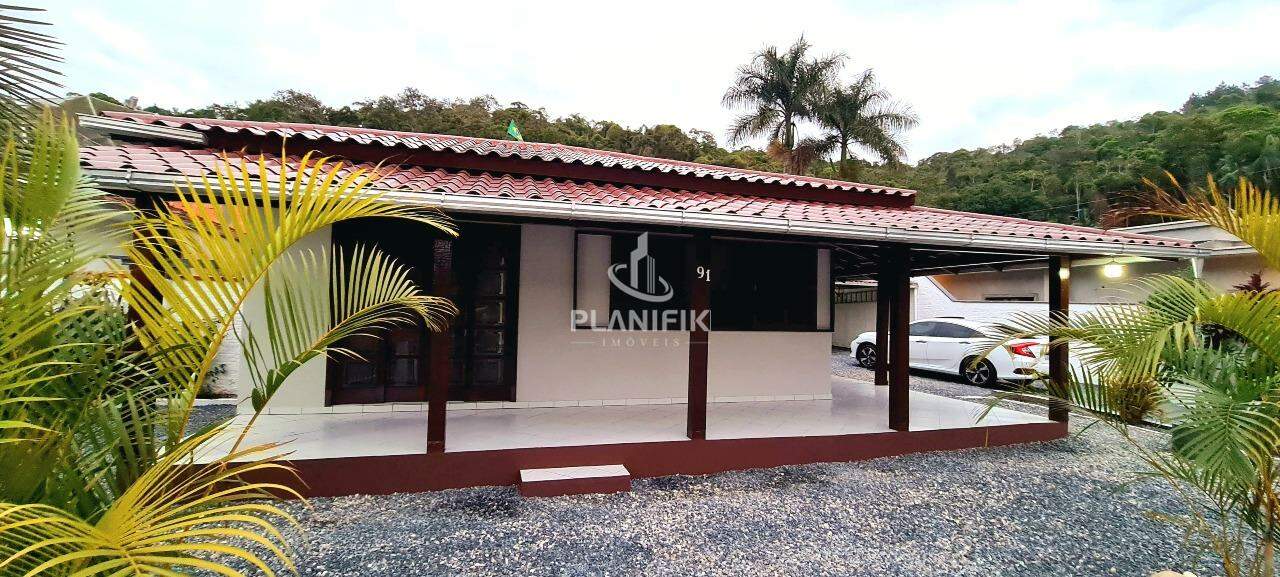 Casa de 3 quartos, 200m² no bairro Cerâmica Reis, em Brusque | Eu Corretor