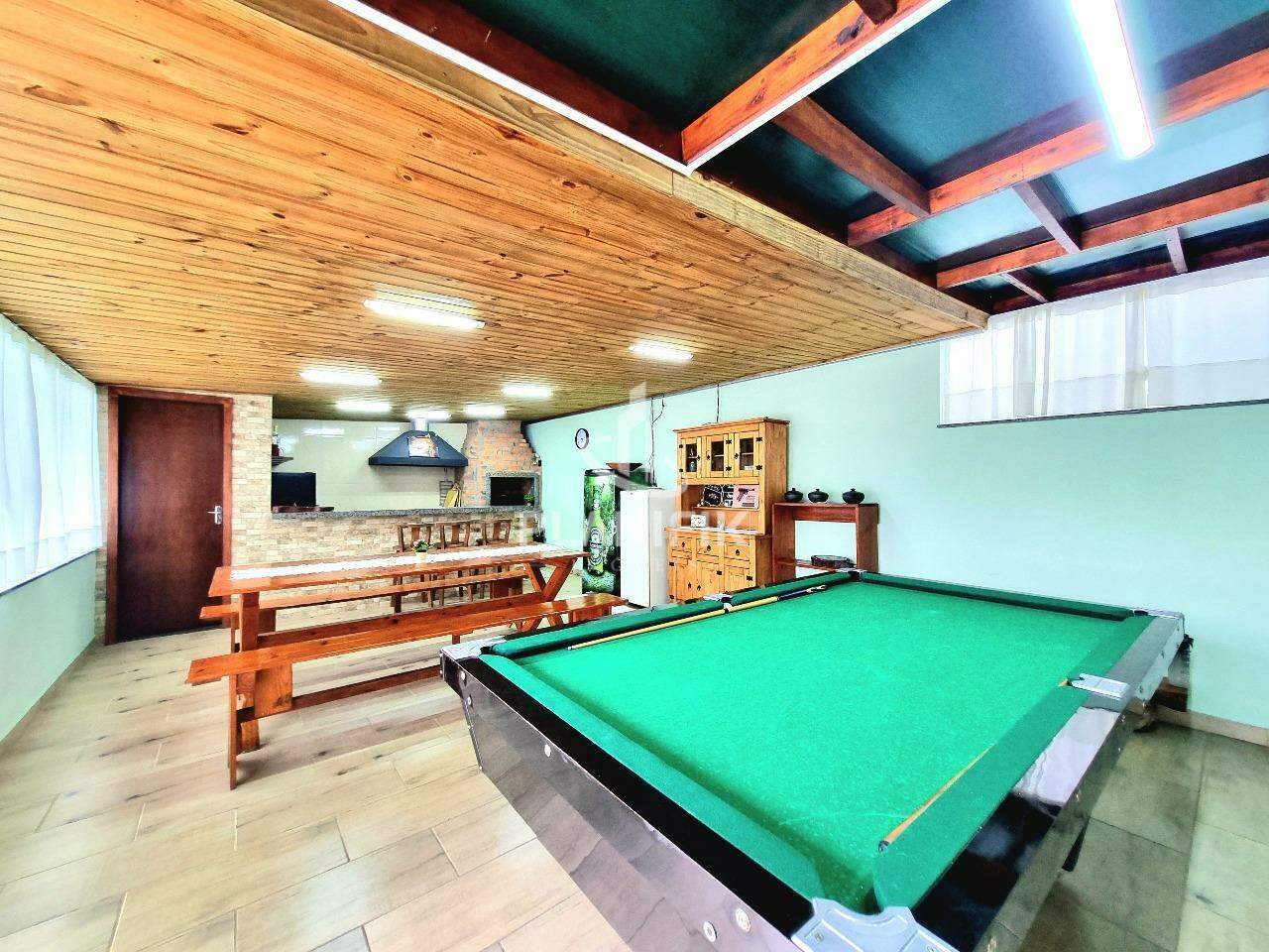 Casa de 3 quartos, 270m² no bairro Guabiruba Sul, em Guabiruba | Eu Corretor