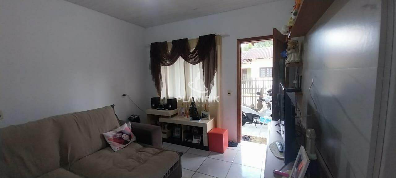 Casa de 2 quartos, 70m² no bairro Primeiro de Maio, em Brusque | Eu Corretor