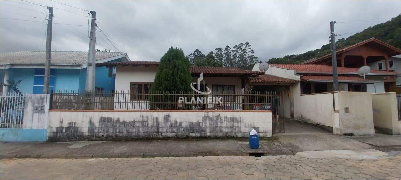 Casa de 2 quartos, 70m² no bairro Primeiro de Maio, em Brusque | Eu Corretor