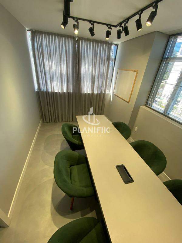 Sala Comercial de 40m² no bairro Centro I, em Brusque | Eu Corretor