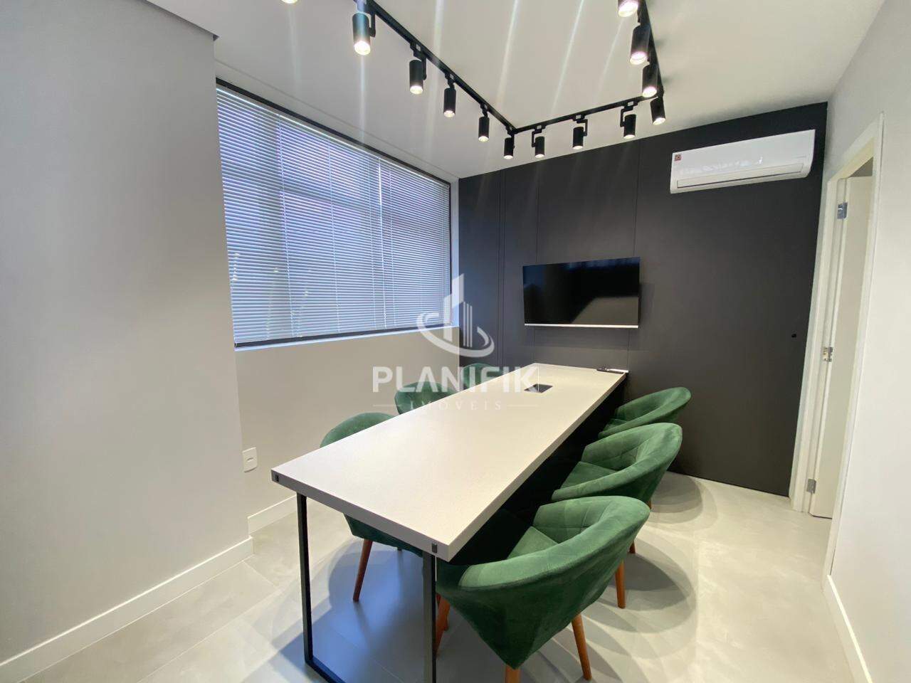 Sala Comercial de 40m² no bairro Centro I, em Brusque | Eu Corretor