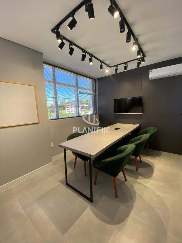 Sala Comercial de 40m² no bairro Centro I, em Brusque | Eu Corretor