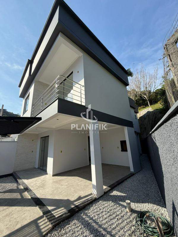 Casa de 3 quartos, 140m² no bairro Nova Brasília, em Brusque | Eu Corretor
