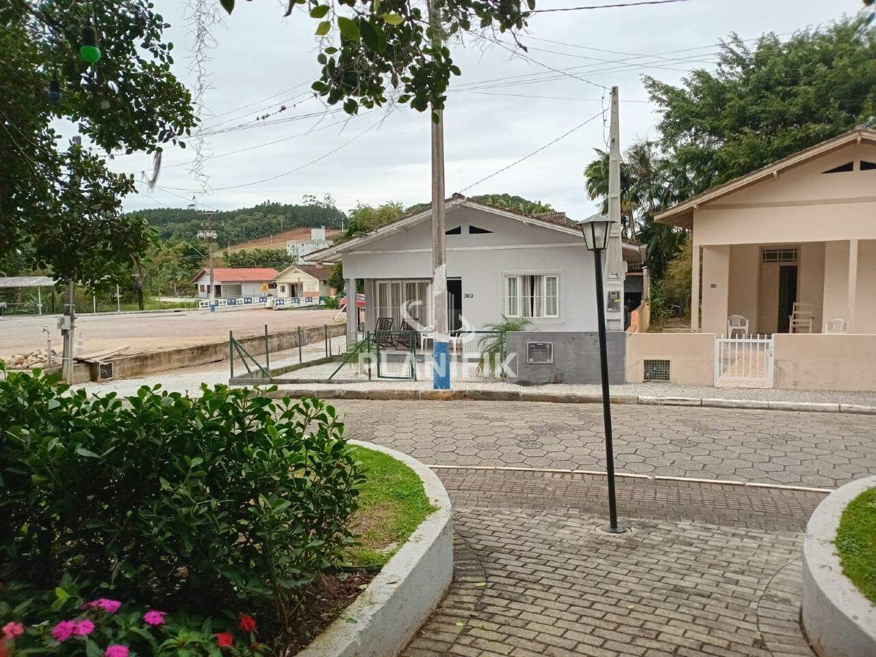 Casa de 3 quartos, 160m² no bairro Guabiruba, em Guabiruba | Eu Corretor