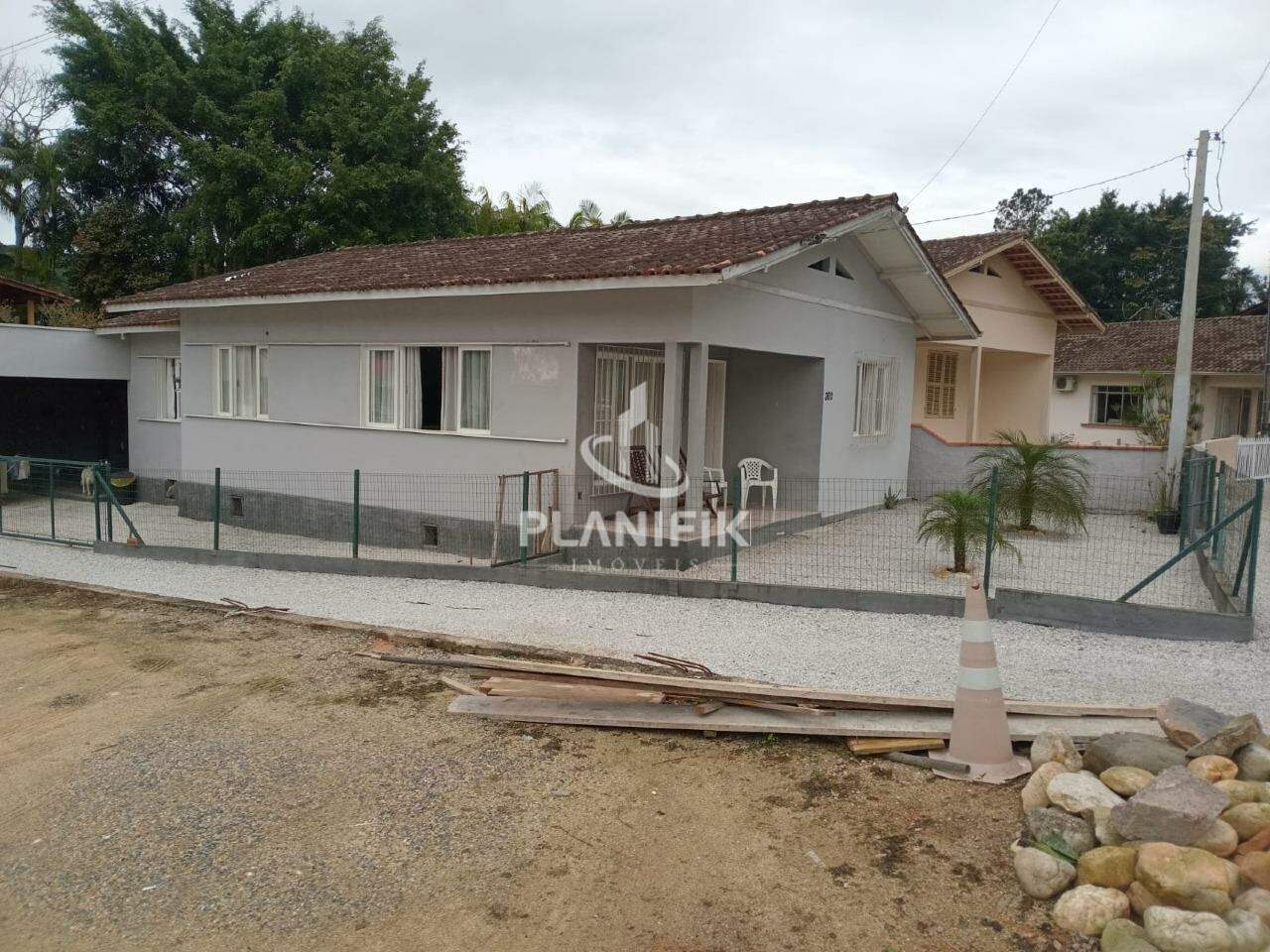 Casa de 3 quartos, 160m² no bairro Guabiruba, em Guabiruba | Eu Corretor
