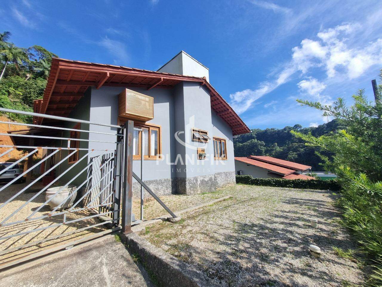 Casa de 4 quartos, 219m² no bairro São Pedro, em Brusque | Eu Corretor